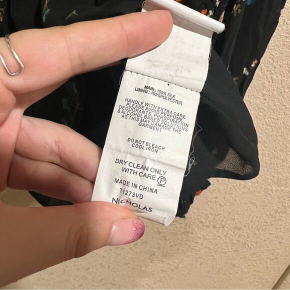 Nicholas black floral peplum silk long sleeve blouse - Picture 10 of 11